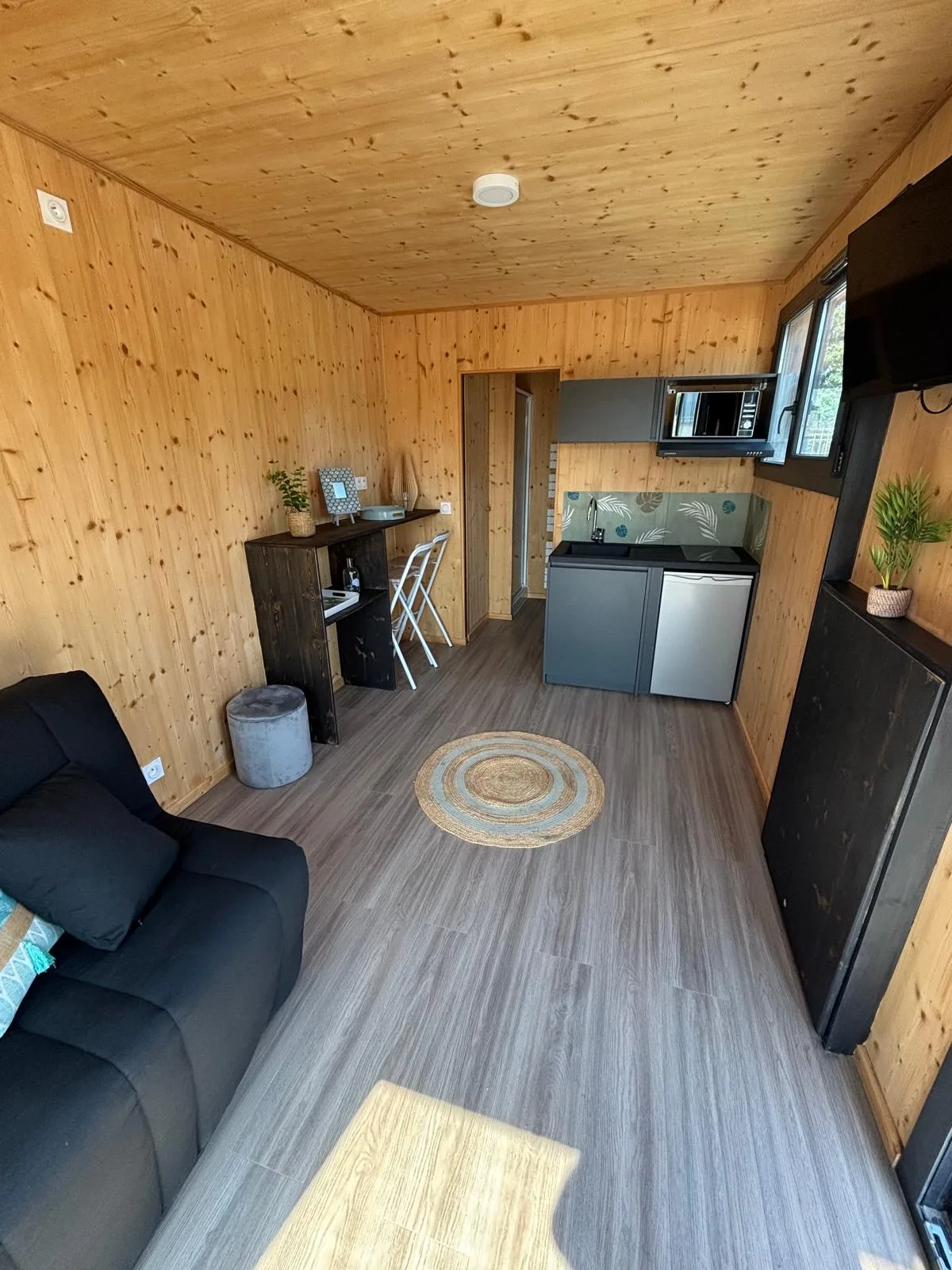 Intérieur studio de jardin ossature bois, Perpignan Pyrénées-Orientales