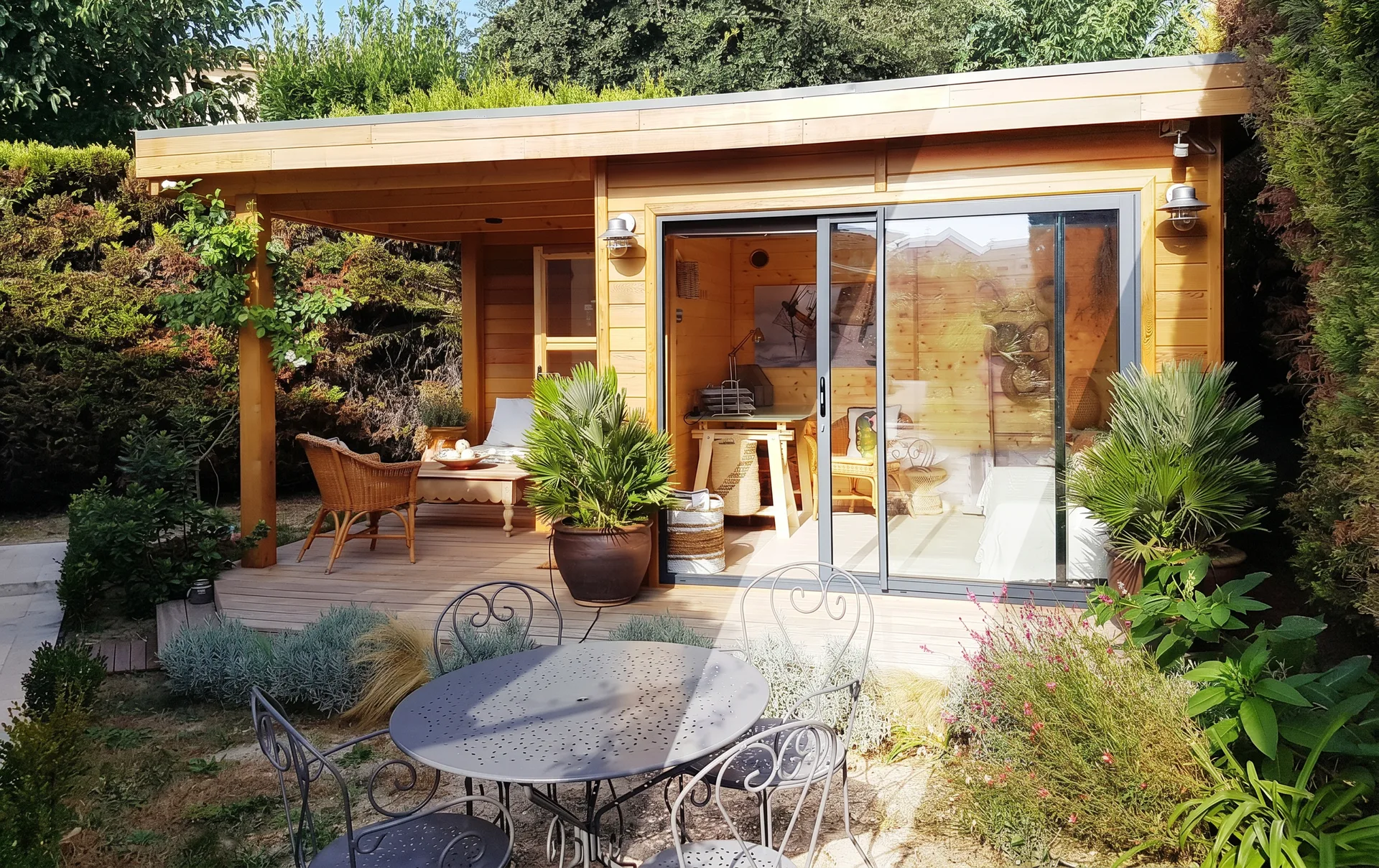 Studio de jardin sur mesure construit par Villas et Bois à Perpignan